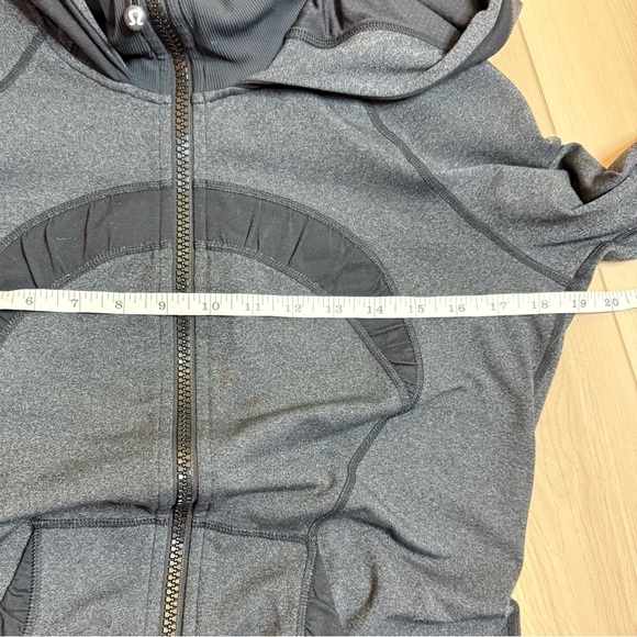 Lululemon Manifesto Gather Long Sleeve Hoodie Size 6 Black / Grey - Picture 9 of 10